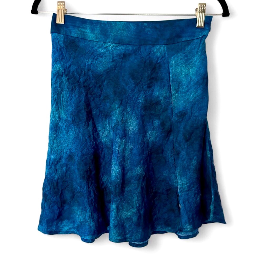 NWOT Free People Sz 2 Mini ‘Martine’ Flirt Skirt in Blue Tie-Dye - Picture 2 of 9